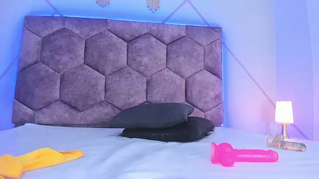 Snapshot of aggy_castel chatting on 01/13/25, 11:06 aggy castel online show from 01/13/25, 11:06