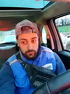 Snapshot of salvat22 chatting on 12/23/24, 03:44 salvat22 online show from 12/23/24, 03:44