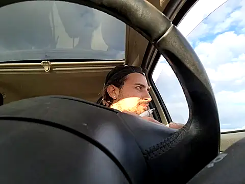 Snapshot of salvat22 chatting on 03/17/25, 04:01 salvat22 online show from 03/17/25, 04:01