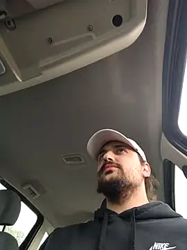 Snapshot of salvat22 chatting on 03/25/26, 03:29 salvat22 online show from 03/25/26, 03:29