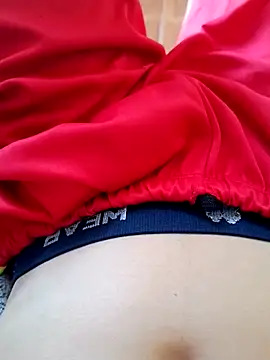 Snapshot of paubabando_ chatting on 03/07/25, 12:34 paubabando  online show from 03/07/25, 12:34