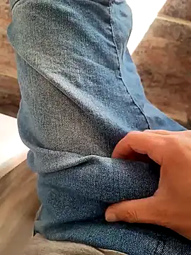 Snapshot of paubabando_ chatting on 03/17/25, 12:14 paubabando  online show from 03/17/25, 12:14