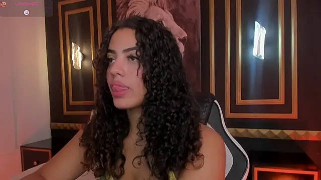 Snapshot of yaya23x chatting on 05/02/26, 01:49 yaya23x online show from 05/02/26, 01:49