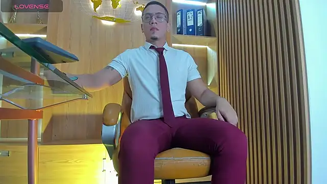 JoshMillerr  online show from 09/28/25, 03:01