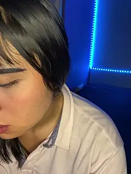 Snapshot of Chelly_GS chatting on 12/23/24, 05:39 Chelly GS online show from 12/23/24, 05:39