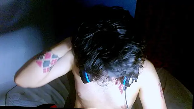 Snapshot of Charley_quin chatting on 04/11/26, 11:31 Charley quin online show from 04/11/26, 11:31
