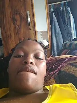 Snapshot of wet_Lips_x_x chatting on 12/21/24, 02:58 wet Lips x x online show from 12/21/24, 02:58
