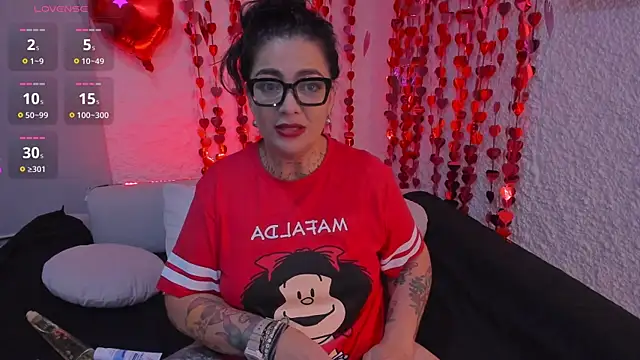 poisson ivy online show from 02/14/25, 10:38