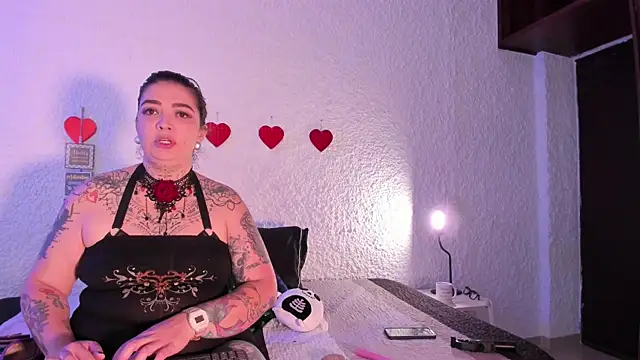 poisson ivy online show from 09/26/25, 08:24