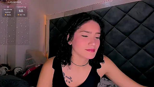 Nellyhills online show from 10/22/25, 11:43