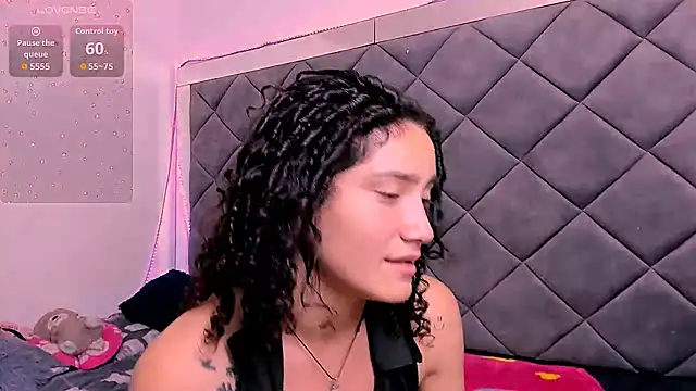 Nellyhills online show from 11/18/25, 06:01