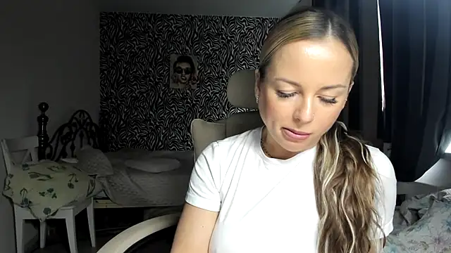 jennifer838 online show from 04/28/26, 11:48