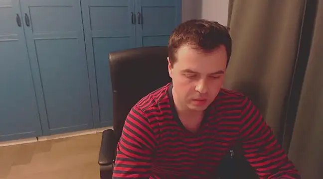 Snapshot of CuteMan33 chatting on 12/08/24, 10:14 CuteMan33 online show from 12/08/24, 10:14