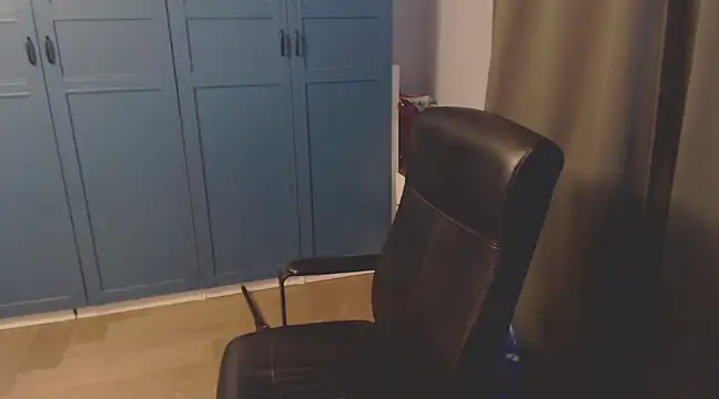 Snapshot of CuteMan33 chatting on 12/09/24, 11:26 CuteMan33 online show from 12/09/24, 11:26