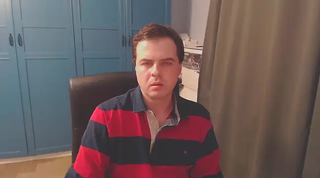 Snapshot of CuteMan33 chatting on 01/09/25, 11:24 CuteMan33 online show from 01/09/25, 11:24