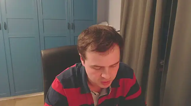 Snapshot of CuteMan33 chatting on 01/11/25, 01:27 CuteMan33 online show from 01/11/25, 01:27