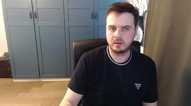 Snapshot of CuteMan33 chatting on 03/06/25, 01:03 CuteMan33 online show from 03/06/25, 01:03