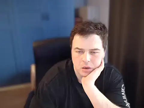 Snapshot of CuteMan33 chatting on 03/09/26, 12:20 CuteMan33 online show from 03/09/26, 12:20