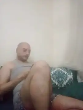 Snapshot of arabian82 chatting on 03/23/26, 01:09 arabian82 online show from 03/23/26, 01:09