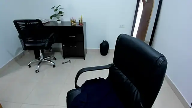 Adele Sweett online show from 02/16/25, 01:49