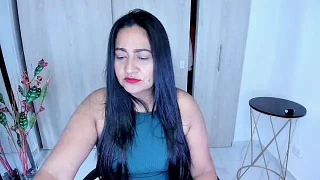 Adele Sweett online show from 05/15/26, 11:06