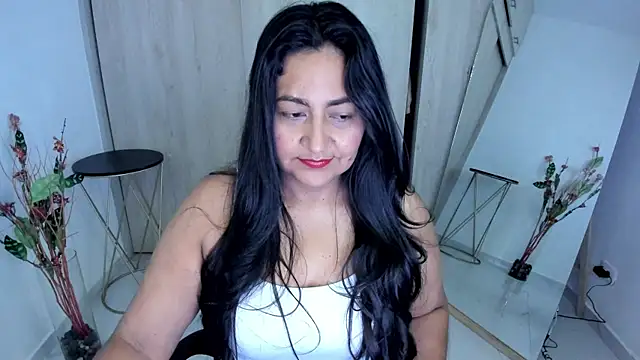 Adele Sweett online show from 05/28/26, 10:34