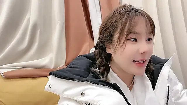 ChuChu1991 online show from 01/03/25, 04:37