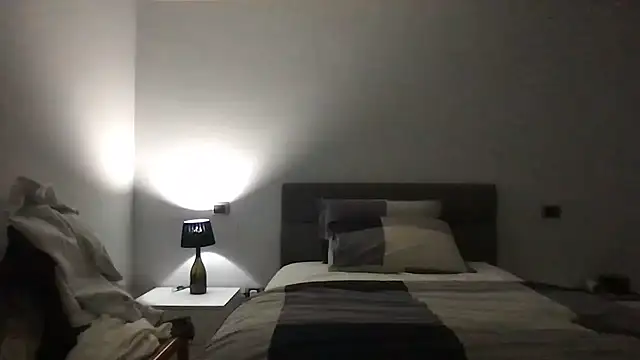 Snapshot of fnatic2806 chatting on 12/23/24, 06:44 fnatic2806 online show from 12/23/24, 06:44