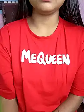 Snapshot of Sexy_Noorha chatting on 12/31/24, 05:22 Sexy Noorha online show from 12/31/24, 05:22