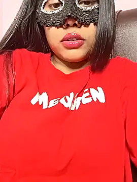 Snapshot of Sexy_Noorha chatting on 01/21/25, 04:05 Sexy Noorha online show from 01/21/25, 04:05