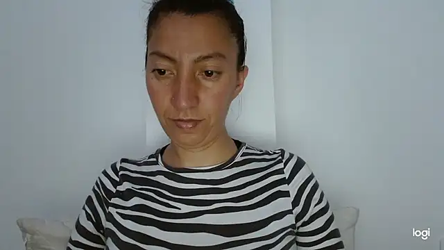 Snapshot of kaybabyhot chatting on 09/11/25, 02:06 kaybabyhot online show from 09/11/25, 02:06