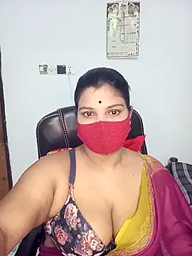 Snapshot of Hot-Angel_ chatting on 10/07/25, 07:44 Hot-Angel online show from 10/07/25, 07:44