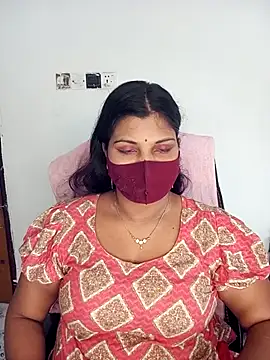 Snapshot of Hot-Angel_ chatting on 11/03/25, 03:30 Hot-Angel online show from 11/03/25, 03:30