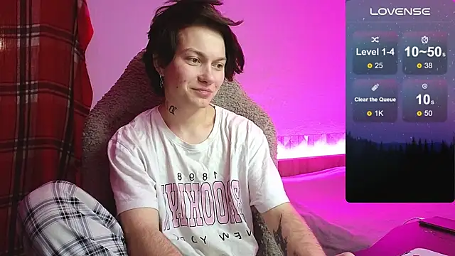 Snapshot of esajukyy chatting on 11/03/25, 01:12 esajukyy online show from 11/03/25, 01:12