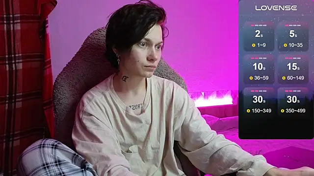 Snapshot of esajukyy chatting on 11/05/25, 01:00 esajukyy online show from 11/05/25, 01:00