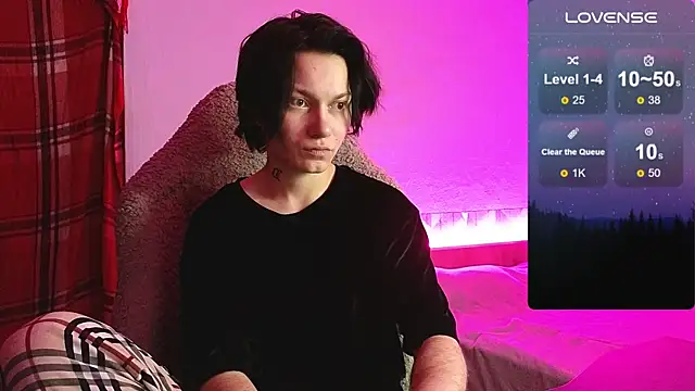 Snapshot of esajukyy chatting on 11/20/25, 11:32 esajukyy online show from 11/20/25, 11:32