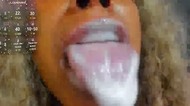 Snapshot of KamariaFyre chatting on 05/16/26, 03:47 KamariaFyre online show from 05/16/26, 03:47