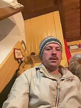 Snapshot of zenzero87 chatting on 12/09/24, 05:51 zenzero87 online show from 12/09/24, 05:51