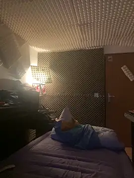 Snapshot of zenzero87 chatting on 03/12/26, 05:52 zenzero87 online show from 03/12/26, 05:52