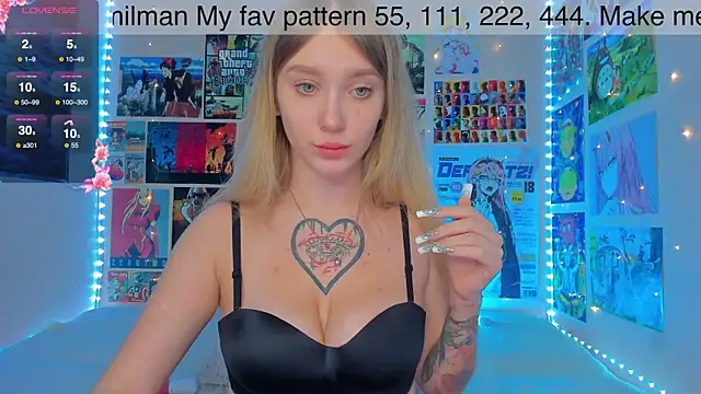 Snapshot of AliceMilman chatting on 12/27/24, 11:39 AliceMilman online show from 12/27/24, 11:39