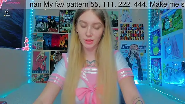 Snapshot of AliceMilman chatting on 01/21/25, 10:52 AliceMilman online show from 01/21/25, 10:52