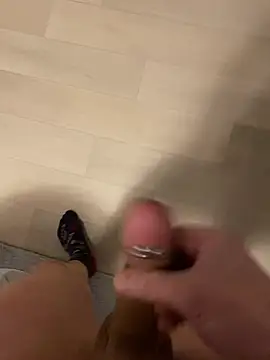 Snapshot of knudelboy2 chatting on 02/08/25, 04:47 knudelboy2 online show from 02/08/25, 04:47