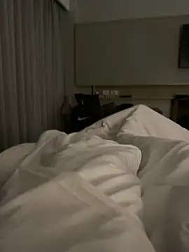 Snapshot of knudelboy2 chatting on 09/24/25, 03:21 knudelboy2 online show from 09/24/25, 03:21