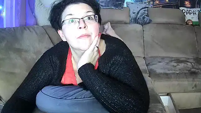 MissSharp online show from 12/27/24, 09:54