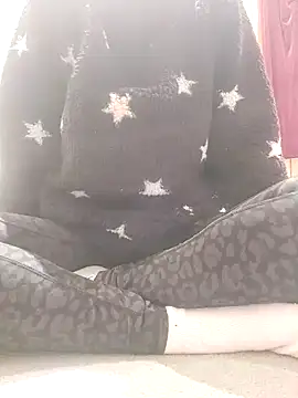 houy111111 online show from 12/04/25, 11:19