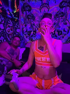 Stonermama666420 online show from 06/16/26, 04:59
