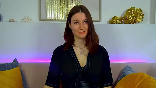 Snapshot of VictoriaArdern chatting on 10/18/25, 07:09 VictoriaArdern online show from 10/18/25, 07:09