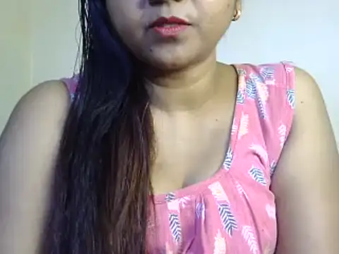 Snapshot of Suhana-sapna chatting on 01/30/25, 11:11 Suhana-sapna online show from 01/30/25, 11:11