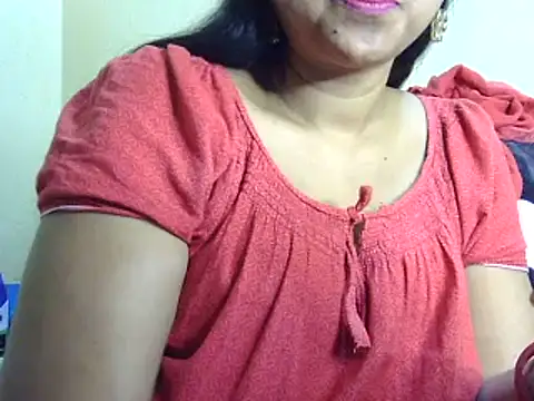 Snapshot of Suhana-sapna chatting on 02/01/25, 05:16 Suhana-sapna online show from 02/01/25, 05:16