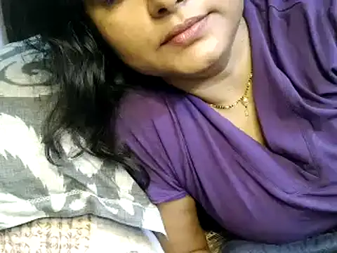 Snapshot of Hritvika chatting on 02/26/26, 06:51 Hritvika online show from 02/26/26, 06:51